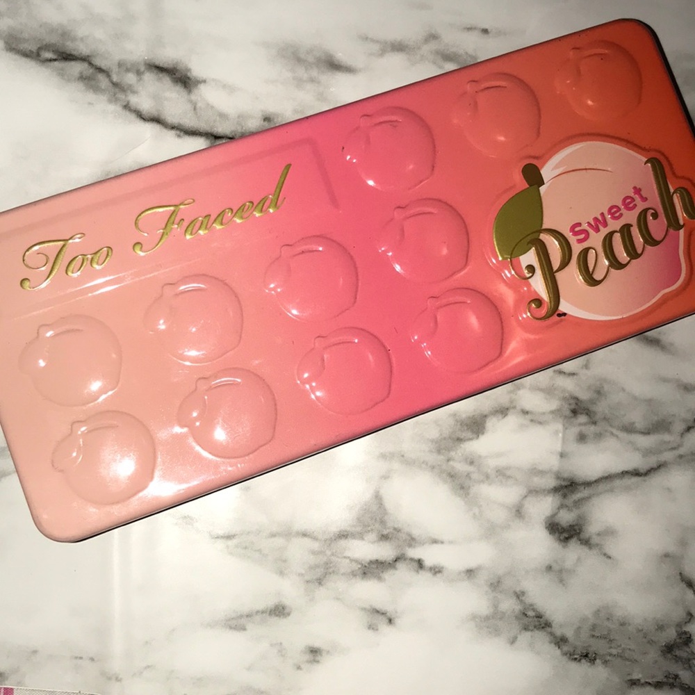 Too faces sweet peach eyeshadow palette